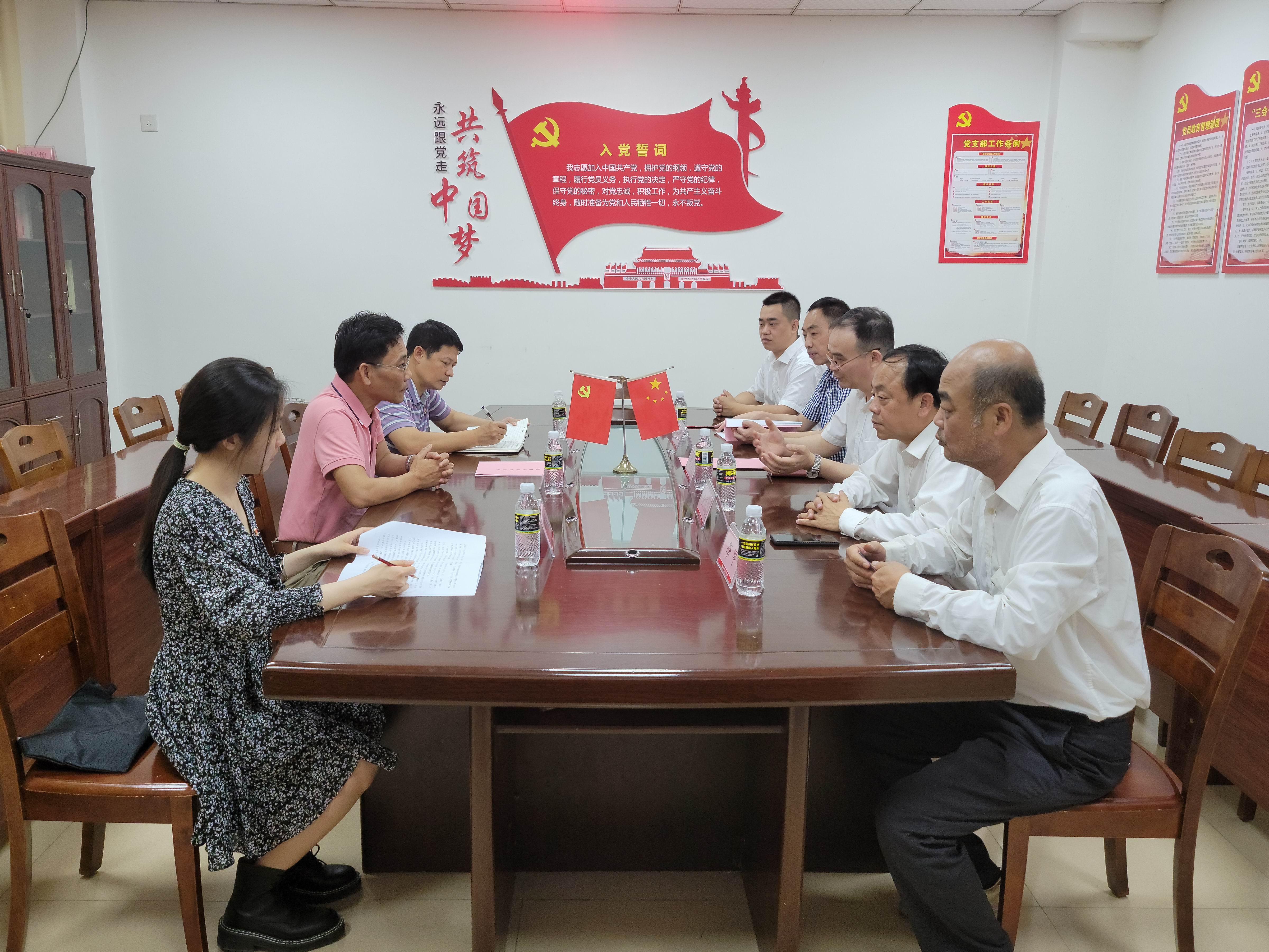 強化黨建引領(lǐng)  保亭聯(lián)社與縣社保服務(wù)中心舉行黨建共建簽約簽約儀式