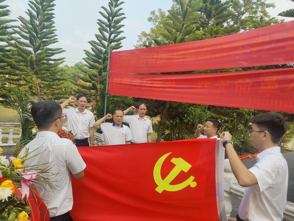 儋州聯(lián)社開展多種紀念活動 ----緬懷革命先烈 傳承紅色基因