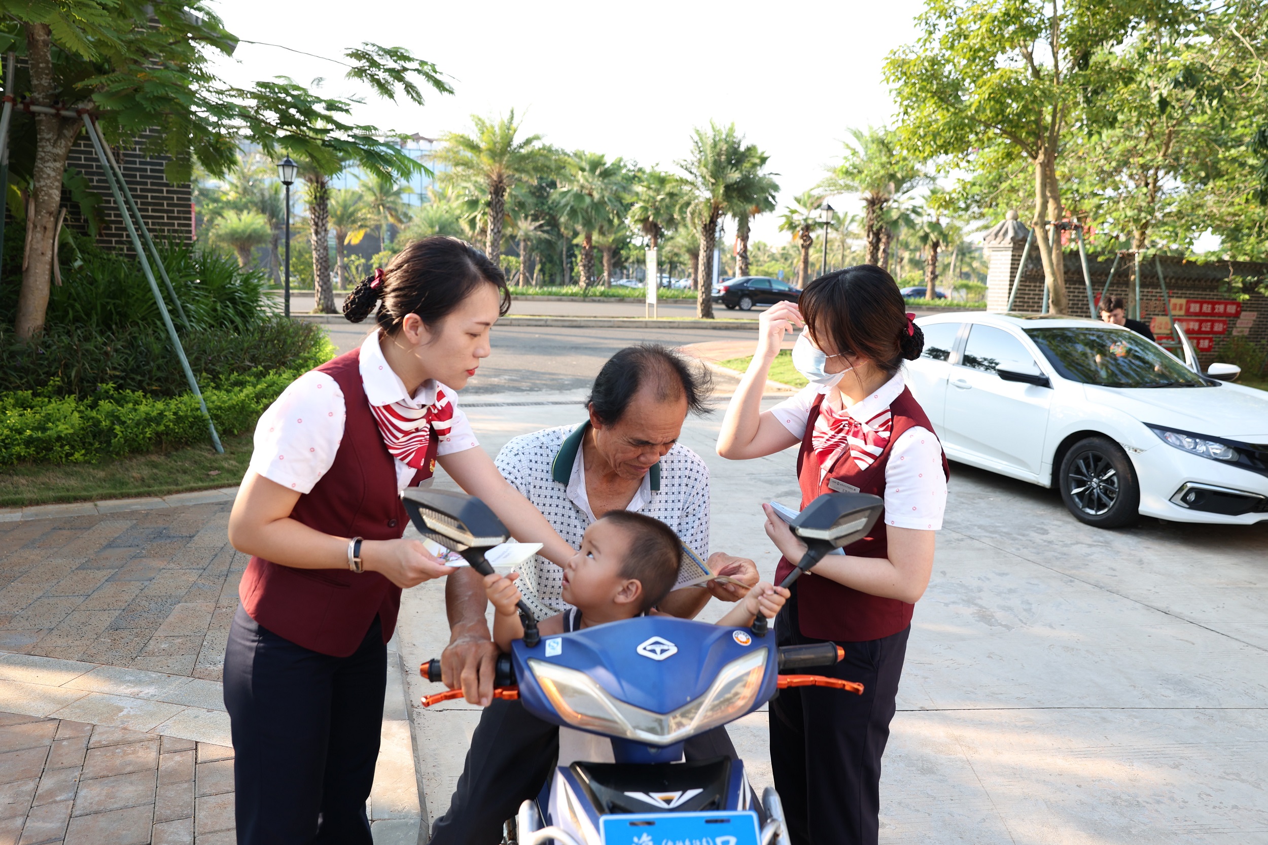 ?？诼?lián)社工會開展喜迎國慶友誼籃球賽活動