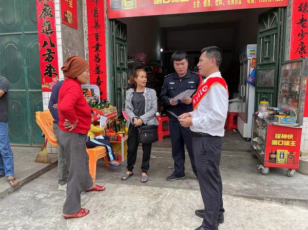 儋州聯社聯合市人行、派出所集中開展防范電信詐騙宣傳活動