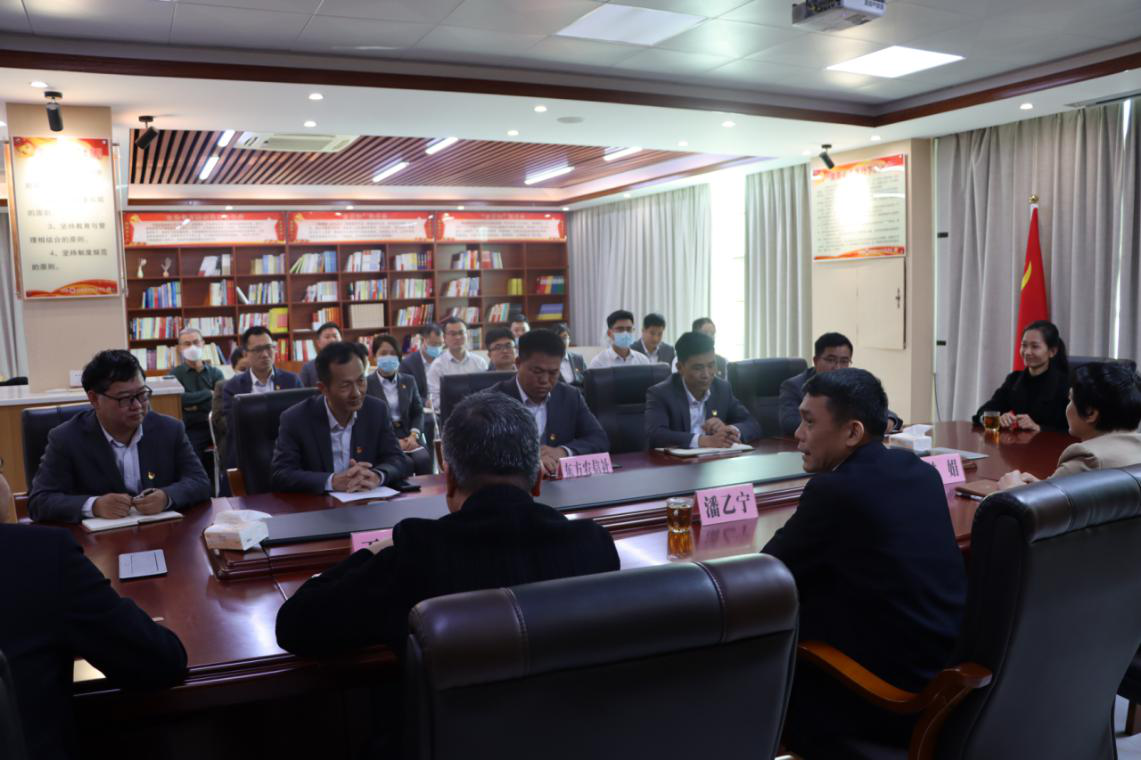 東方市政協(xié)主席率隊(duì)新春走訪東方農(nóng)信