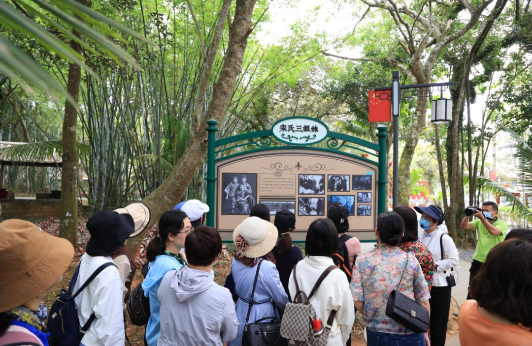 省聯(lián)社工會(huì)組織開展“三八”國(guó)際勞動(dòng)?jì)D女節(jié)活動(dòng)