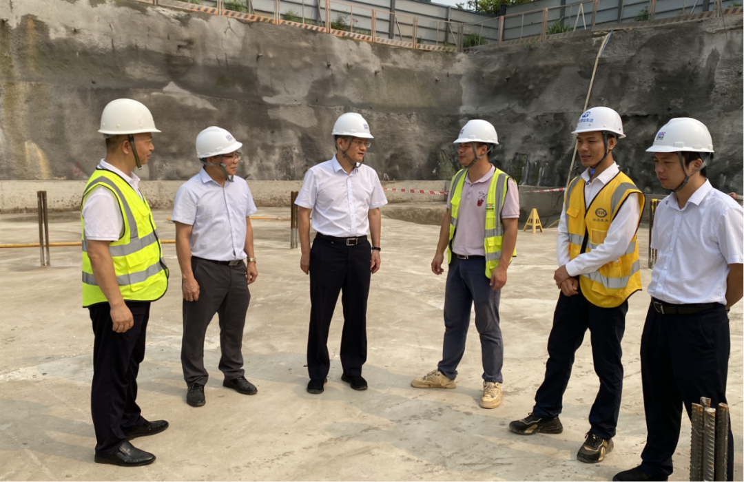 省聯(lián)社黨委副書(shū)記王紹文率隊(duì)到臨高縣金融孵化基地項(xiàng)目、海南農(nóng)信中部金融中心項(xiàng)目（一期）調(diào)研指導(dǎo)工作