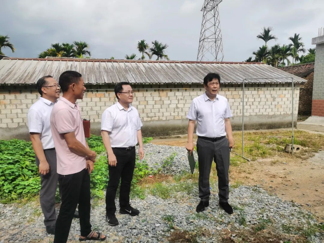 主題教育進(jìn)行時(shí)·調(diào)查研究｜李曉剛到瓊中聯(lián)社、東方聯(lián)社開(kāi)展調(diào)研