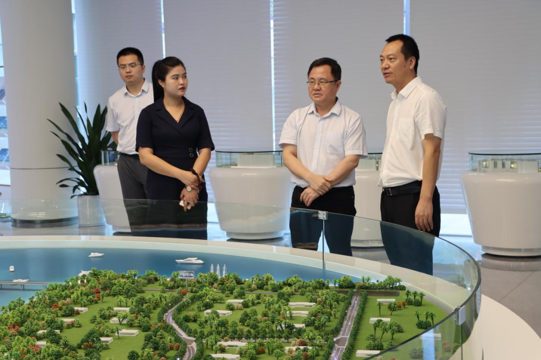 主題教育進(jìn)行時(shí)·調(diào)查研究｜李曉剛到瓊中聯(lián)社、東方聯(lián)社開(kāi)展調(diào)研