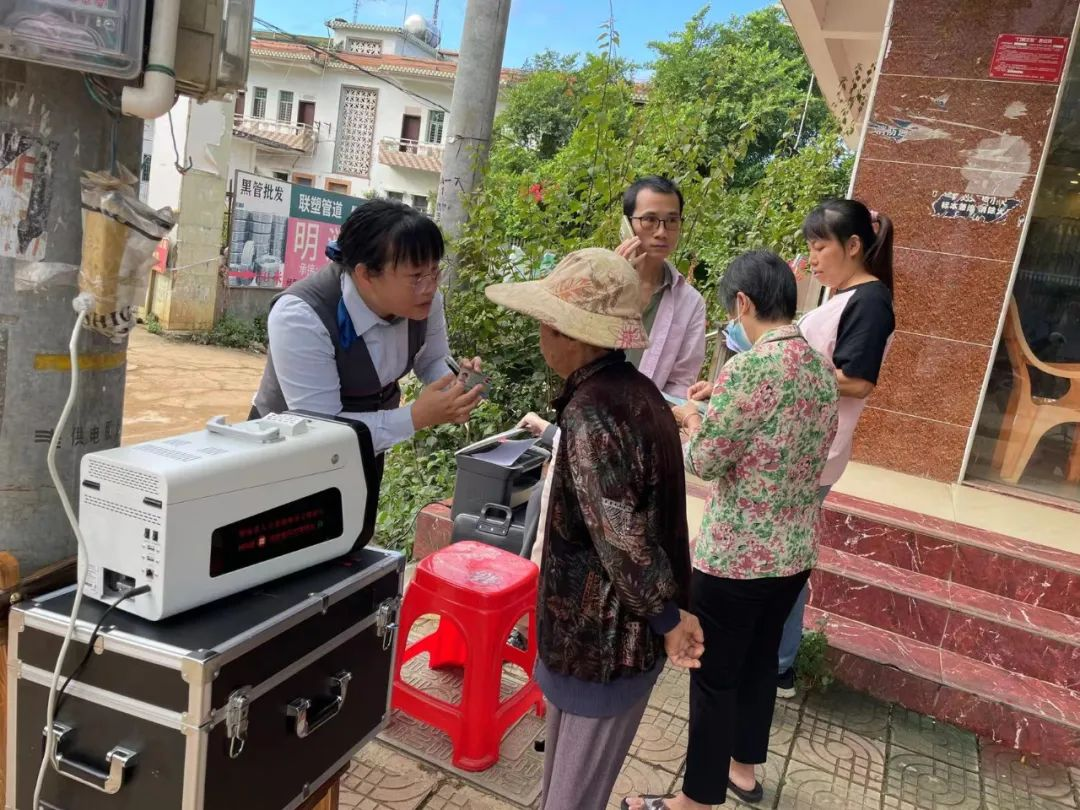 操珍珍：扎根基層 與農(nóng)戶(hù)攜手共筑致富之路