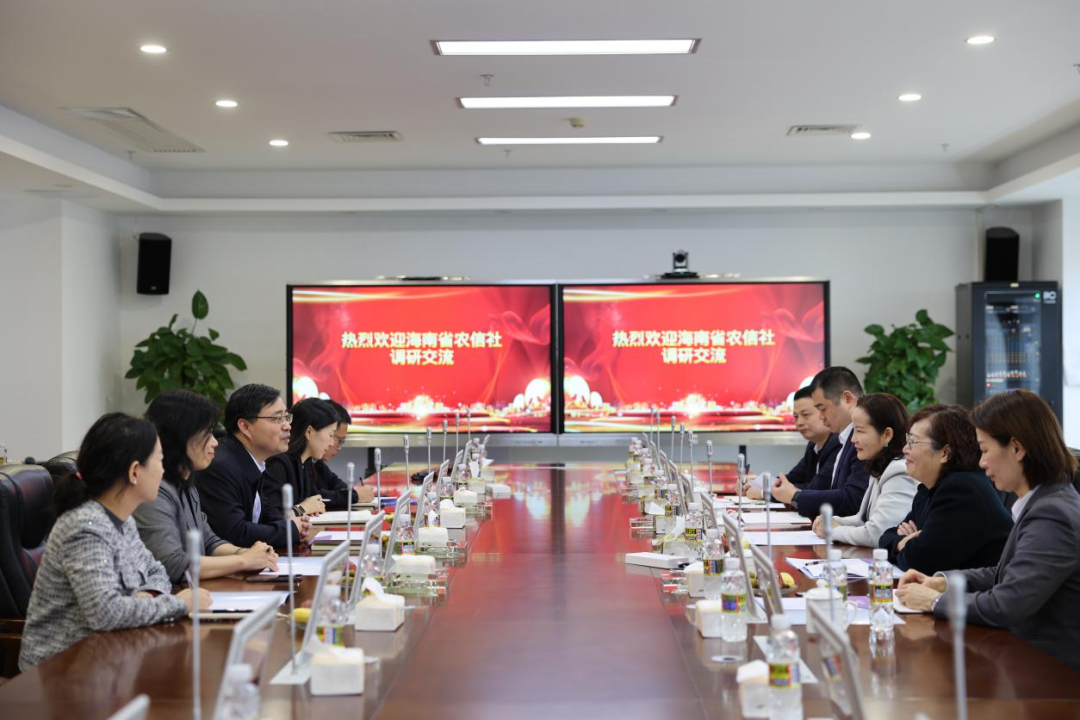 鄒燕玲一行到海南海藥有限公司開(kāi)展調(diào)研 鄒燕玲一行到海南海藥有限公司開(kāi)展調(diào)研