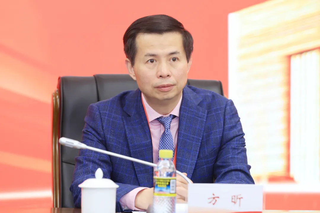 海南農(nóng)商銀行創(chuàng)立大會(huì)暨股東大會(huì)第一次會(huì)議召開