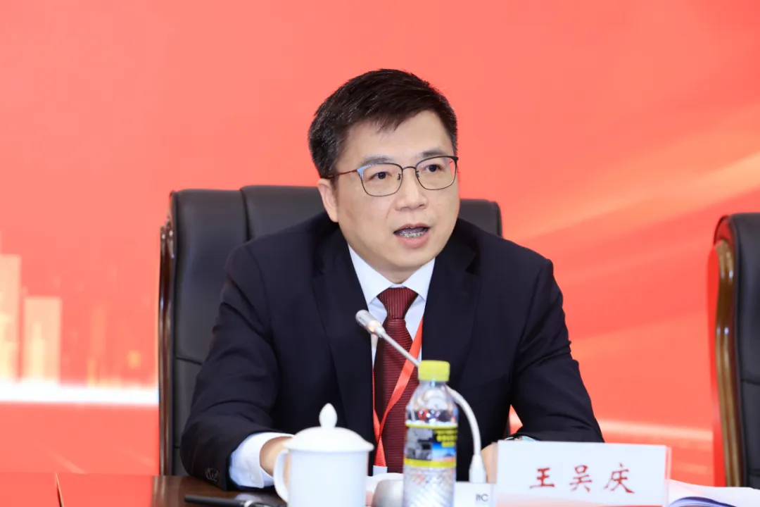 海南農(nóng)商銀行創(chuàng)立大會(huì)暨股東大會(huì)第一次會(huì)議召開