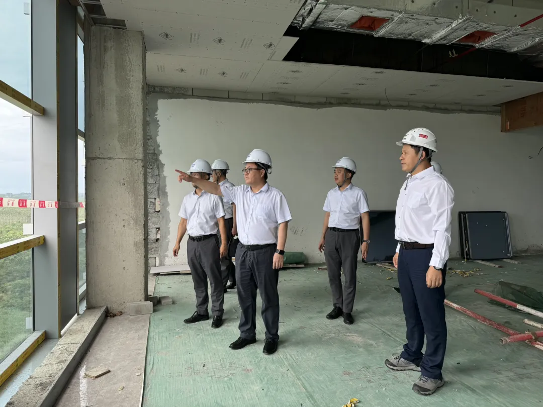 李曉剛到儋州支行、臨高支行調(diào)研安全生產(chǎn)工作