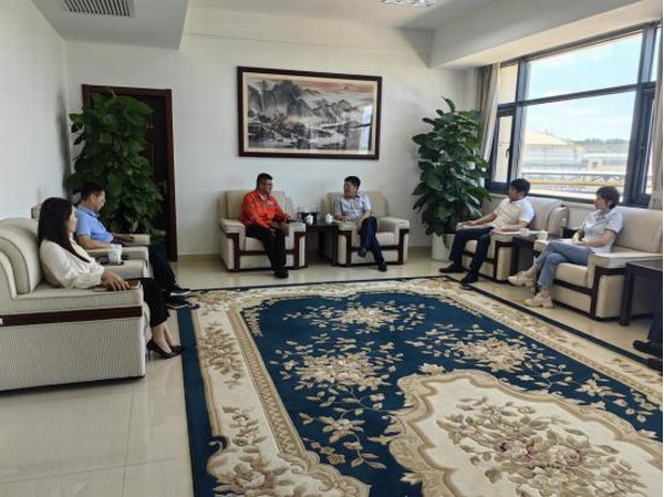海南農(nóng)商銀行公司金融總監(jiān)林大平一行到儋州支行開展授信業(yè)務專項調(diào)研
