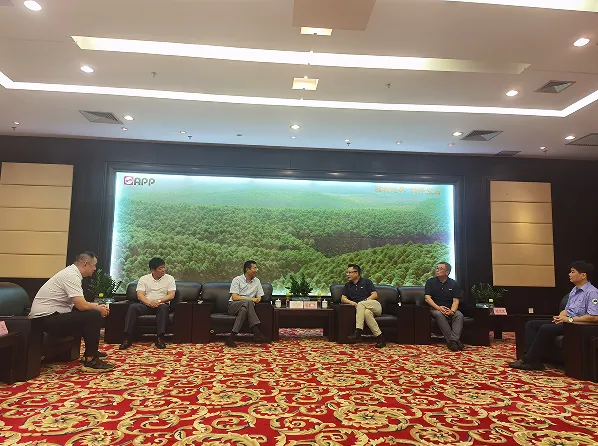 陳維到海南農商銀行儋州支行調研并深入客戶一線走訪 陳維到海南農商銀行儋州支行調研并深入客戶一線走訪