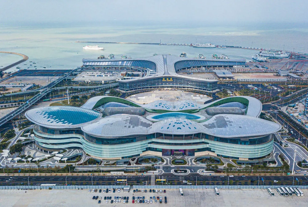 2024企業(yè)家博鰲論壇 海南自貿(mào)港成型起勢 吸引投資者共享機遇