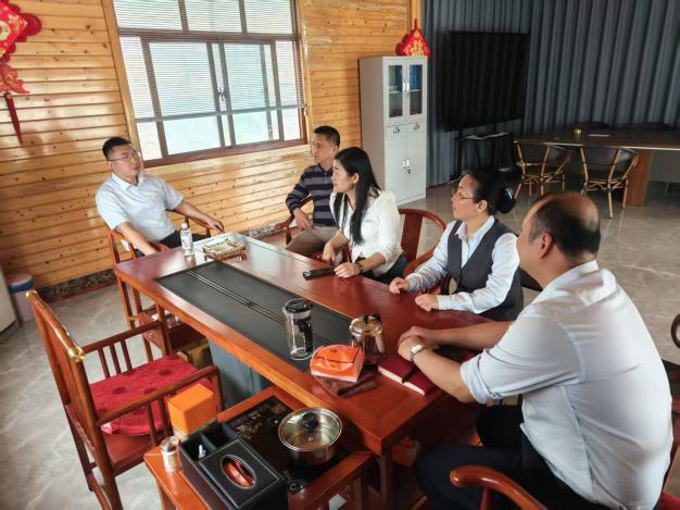 海南農(nóng)商銀行萬(wàn)寧支行:精準(zhǔn)對(duì)接重點(diǎn)項(xiàng)目 服務(wù)萬(wàn)寧高質(zhì)量發(fā)展 海南農(nóng)商銀行萬(wàn)寧支行:精準(zhǔn)對(duì)接重點(diǎn)項(xiàng)目 服務(wù)萬(wàn)寧高質(zhì)量發(fā)展