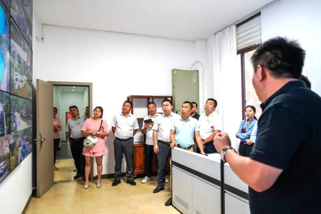 五指山支行聯(lián)動(dòng)多方推進(jìn)“金融+物業(yè)+科技”融合 助力社區(qū)數(shù)字化升級(jí)