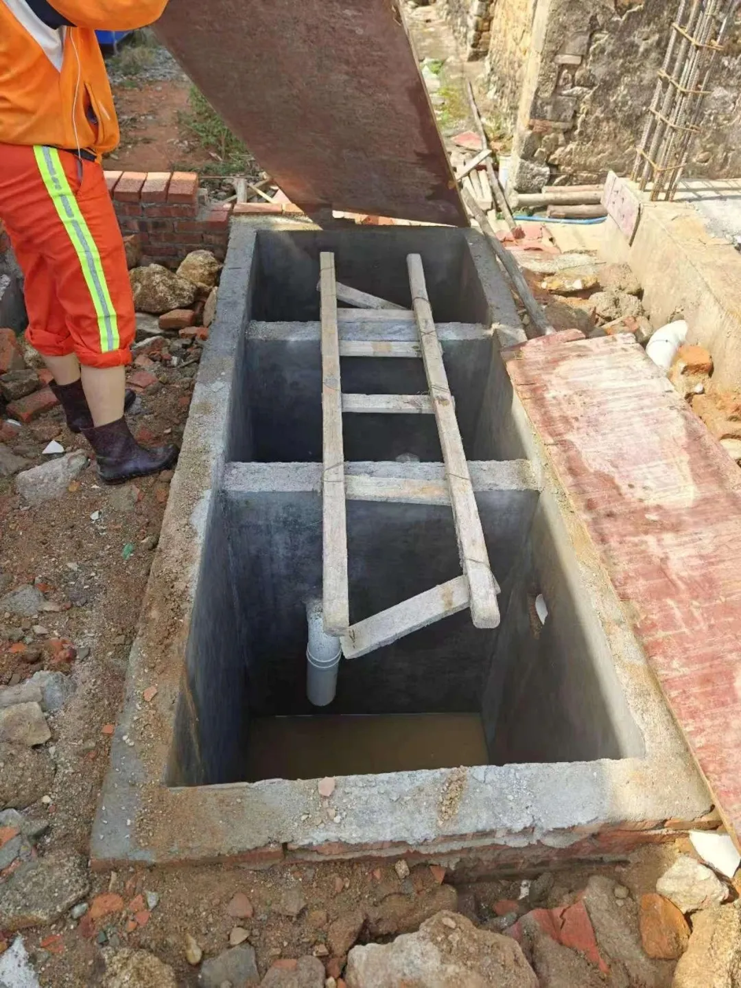 “廁所革命”激活振興密碼 嶺門村繪就美麗鄉(xiāng)村新圖景 “廁所革命”激活振興密碼 嶺門村繪就美麗鄉(xiāng)村新圖景