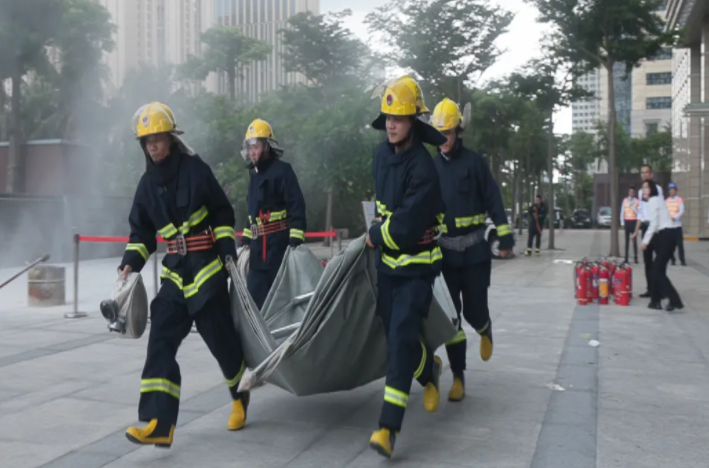 海南農(nóng)商銀行總行組織開展消防應(yīng)急疏散演練