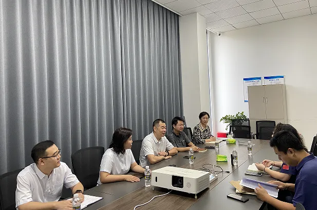 海南農(nóng)商銀行走訪重點(diǎn)企業(yè) 精準(zhǔn)滴灌金融活水