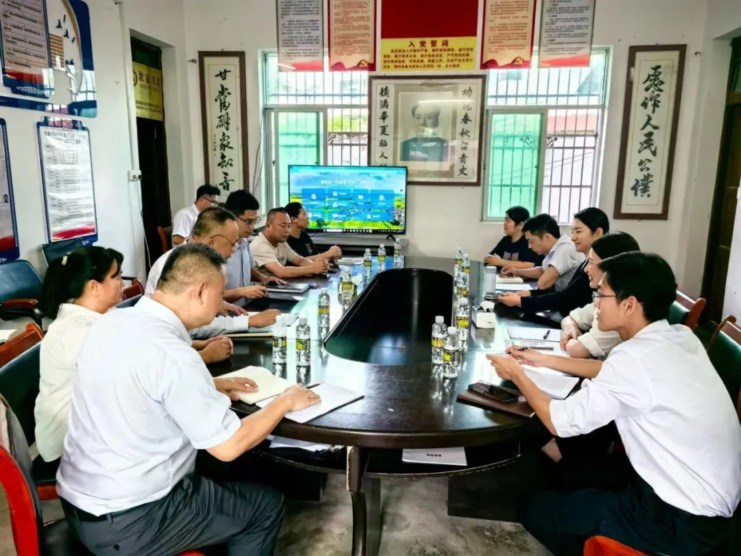 司亞杰到定安支行調(diào)研“機(jī)器管‘三資’”工作