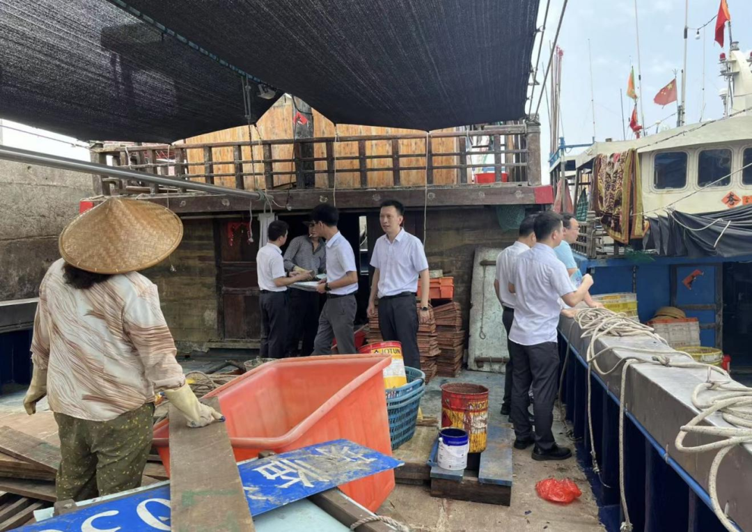 臨高支行：“藍(lán)色金融”涌動(dòng)縣域，“紅色引擎”賦能發(fā)展